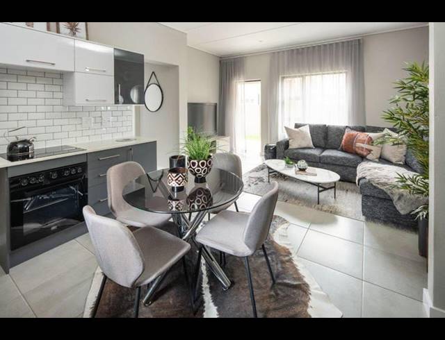 2 BEDROOM APARTMENT FOR SALE IN LYNNWOOD